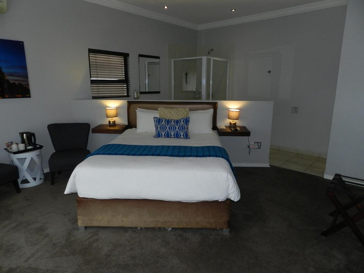 Le Petit Fillan Hotel แซนด์ตัน ภายนอก รูปภาพ