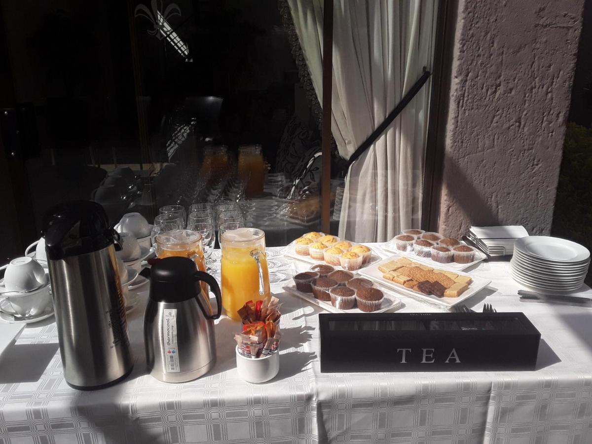 Le Petit Fillan Hotel แซนด์ตัน ภายนอก รูปภาพ